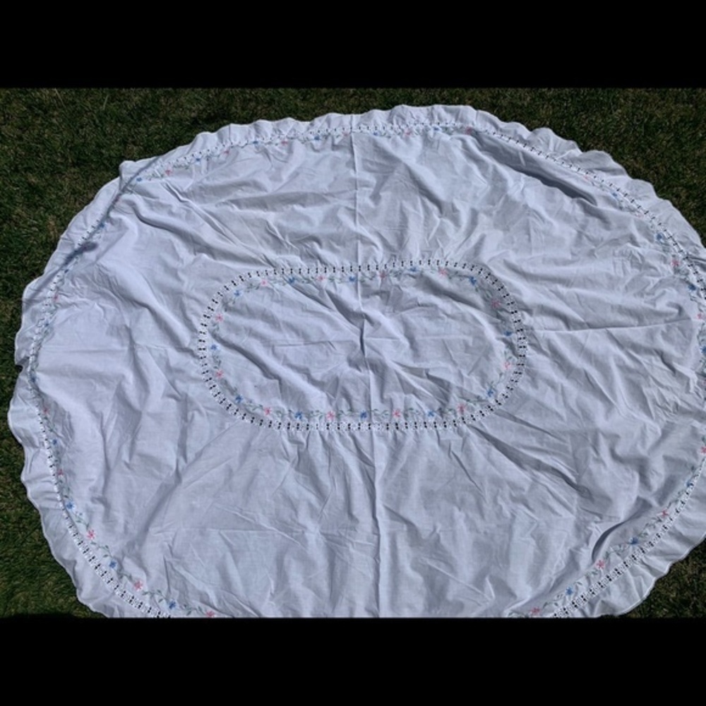 Table cloth